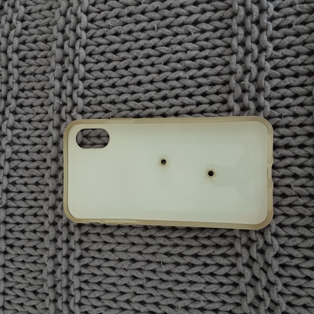 Loopy Case - Picture 2 of 2